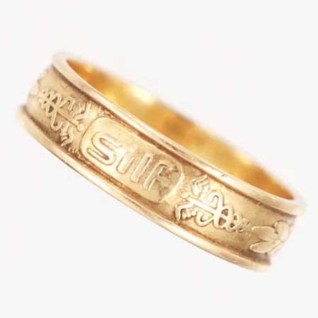 Ingenjörsring stl:18¾ bredd: 5,5mm, 18K Vikt: 5,2 g