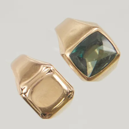 2 Ringar skev/defekta 18K bruttovikt 11,8g.