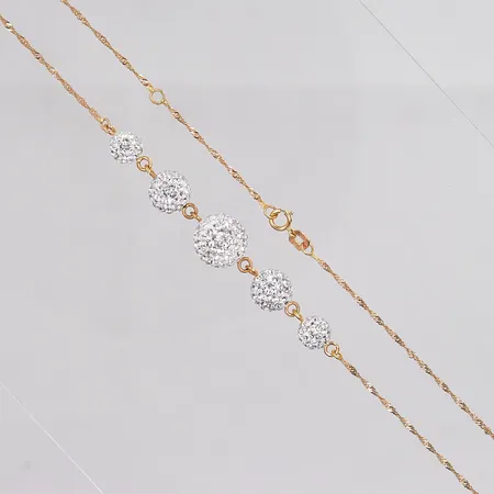 Collier med vita stenar längd 42-45cm GHA 18K Vikt: 4,3 g