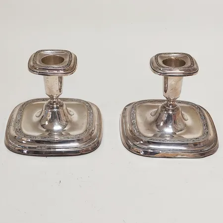 Par Ljusstakar, höjd ca 8,5cm, fyllda bottnar, år 1954, 830/1000 silver Brv: 343,4g Vikt: 343,4 g