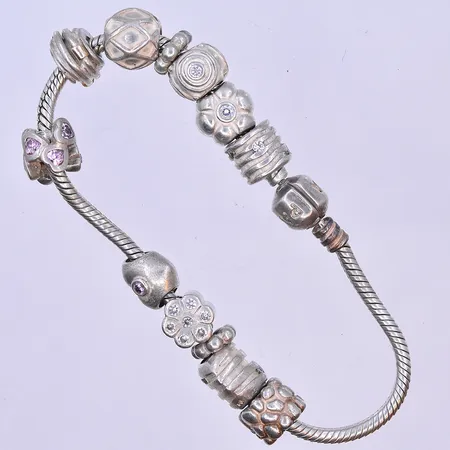 Armband med 12 berlocker Pandora längd 19,5cm silver 925/1000. Vikt: 50,8 g