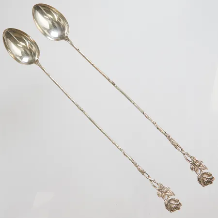 Två Skedar längd 24cm, importstämplade, 830/1000 silver Vikt: 37,7g Vikt: 37,7 g