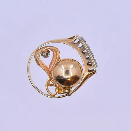 Diverse guld 18K. Vikt: 6 g