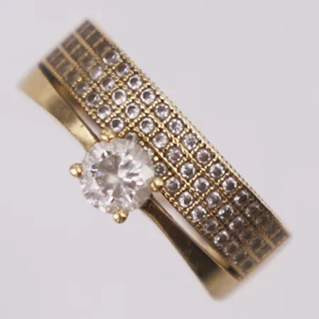 Ring vita stenar stl:17¼ bredd 2,8-8,3mm, 14K  Vikt: 3,5 g