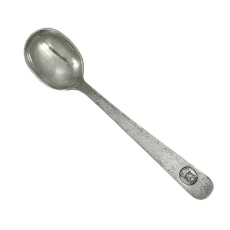Moccasked Wiwen Nilsson Lund silver med adlig vapensköld, längd 8,5 cm, Lund 1953 (C9) Vikt: 6,4 g
