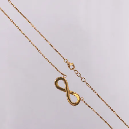 Collier evighetstecken längd ca 44,5cm bredd ca 1mm. 21K Vikt: 4,8 g