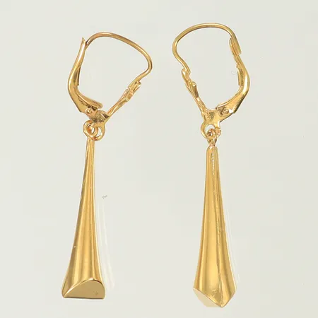 Örhängen längd 37mm, bredd 6mm, 18K, 1,8g Vikt: 1,8 g