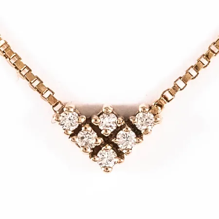 Collier integrerat hänge med 6 briljantslipade diamanter totalt 0,18ct W(H)/vvs enligt medföljande certifikat, venezia längd 40cm bredd 0,9mm, hängets mått 9x5,7mm, bruksslitage kedja, 14K 3,1g.