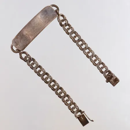 Armband Bismarck med platta längd 20,5cm bredd 7-13mm Silver 925/1000. Vikt: 19,4 g