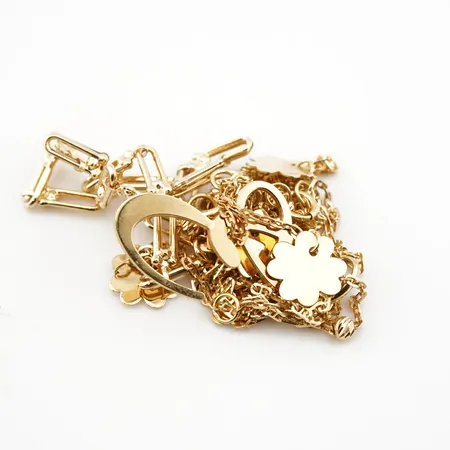 Diverse guld, 18k Vikt: 6,7 g