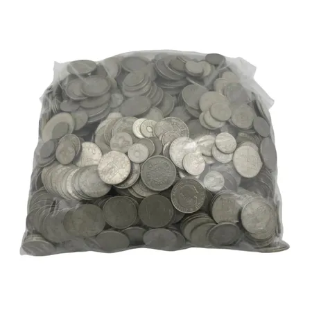 Parti svenska silvermynt, 400/1000, finvikt cirka 2600g Vikt: 2600 g Skickas med postpaket.