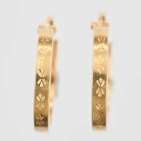 Örhängen creoler med mönster, Ø18mm, bredd 3mm, ihåliga, 18K Vikt: 1,9 g