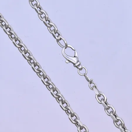 Kedja Ankar längd 53 cm bredd 5 mm slitna ändögla silver 925/1000. Vikt: 33,3 g