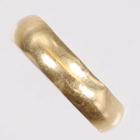 Ring defekt 18K Vikt: 1,3 g