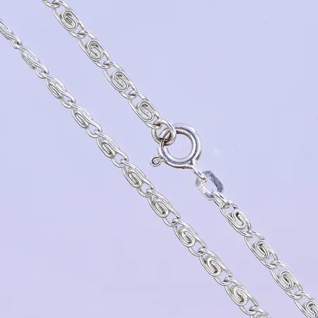 Kedja längd 44,5 cm bredd 2 mm silver 925/1000. Vikt: 7 g