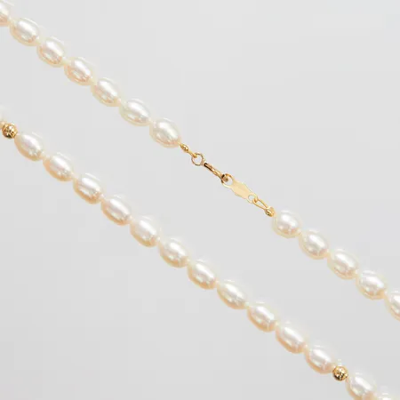 Collier GHA, odlade sötvattenpärlor, längd ca 42cm, bredd ca 5mm,  lås och detaljer i 18K Brv: 13,2g Vikt: 18,7 g
