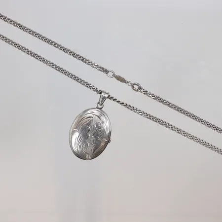 Kedja pansar med Medaljong längd 40mm, defekt kedja lås går ej att öppna, längd 80cm bredd 3mm silver 830-925/1000 Vikt: 30,9 g