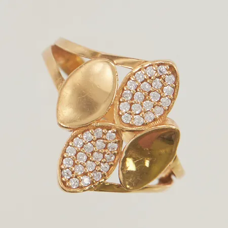 Ring stl:18 bredd 18mm 218K 3,9g.