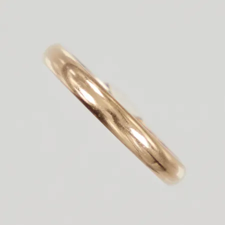 Ring stl:19 bredd 3,3mm, gravyr, Hjertzell Olof Gunnar 1939, 18K, Vikt: 4,6 g