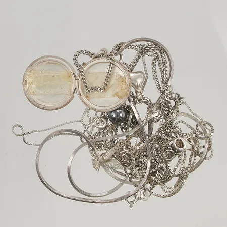 Diverse silver delvis defekt 830-925/1000 Silver 34,6g.
