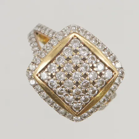 Ring diamanter totalt ca 1,30ctv, (25x ca 0,03ct + 56x ca 0,01ct), Ø17½, bredd:16mm, 18K 6,7g.