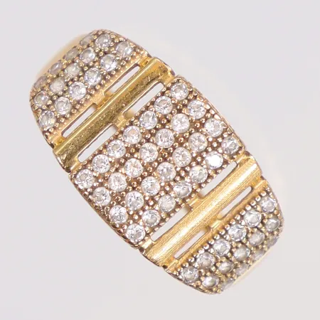 Ring med vita stenar stl:17½ bredd 1,5-11mm 21K Vikt: 3,4 g