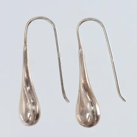 Ett par örhängen 33,5x10mm Silver 925/1000. Vikt: 2,6 g på auktion i Kista hos Pantbanken Sverige