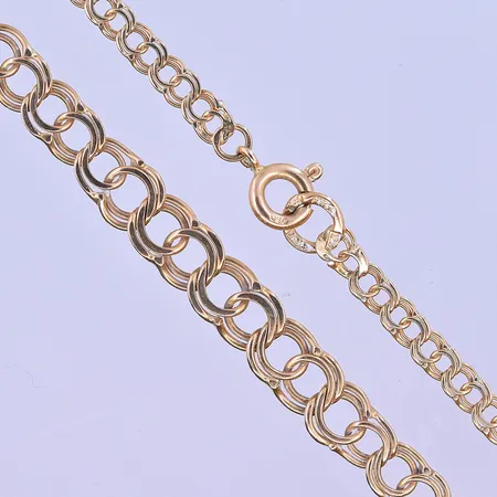Collier doserad Bismarck längd 47cm bredd 3-6mm 18K. Vikt: 9,8 g