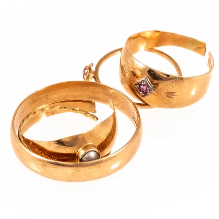 Diverse defekt/graverat guld 18K 8,1g.
