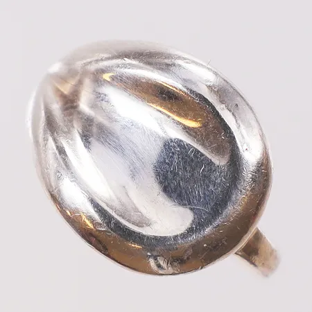 Ring stl:16, bredd 2,2-13,9mm, Q Scandinavia, GHA, silver 925/1000 Vikt: 5 g