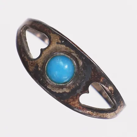 Ring med blå sten, stl:16½ bredd 1,8-7mm, Alton 1964 silver 830/1000 Vikt: 1,1 g på auktion i Skärholmen hos Pantbanken Sverige