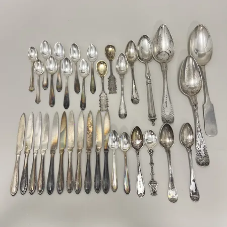 Bestick Silver 830/1000. Vikt: 754 g på auktion i Kista hos Pantbanken Sverige