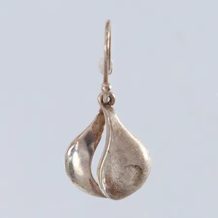 Udda örhänge Silver 925/1000.  Vikt: 2,2 g