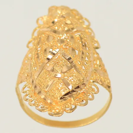 Ring med mönster, stl 18½, bredd 2-35mm, 21K Vikt: 5,7 g