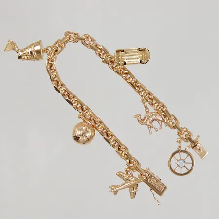 Armband Ankar 19cm, bredd 5,8mm, 6st berlocker, Guldvaruaktiebolaget G. Dahlgren & Co Ab, Malmö 1957, 18K Vikt: 44,7 g