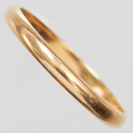 Ring slät stl:23¼, bredd 2,9mm, gravyr, svenska stämplar, 18K Vikt: 3,4g Vikt: 3,4 g