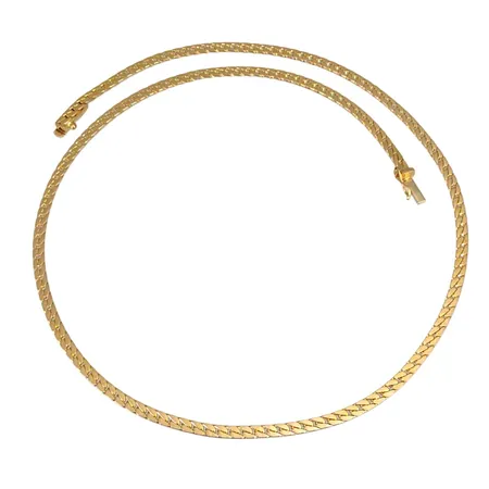 Halskedja Pansar i 18K guld, halvstel massiv manglad modell, svensk kontrollstämpel, längd knäppt 42,5 cm, bredd 2,7 mm, fint skick Vikt: 14,6 g