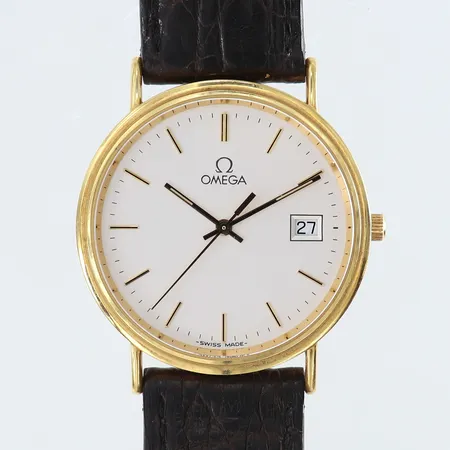 Herrur Omega 18K Ø33mm quartz datum boett-nr: 57675405 gravyr läderband med slitage går ej.