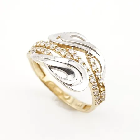 Ring m vita stenar, stl 18(56), bredd 14mm, 14k, 1 sten saknas Vikt: 2,6 g