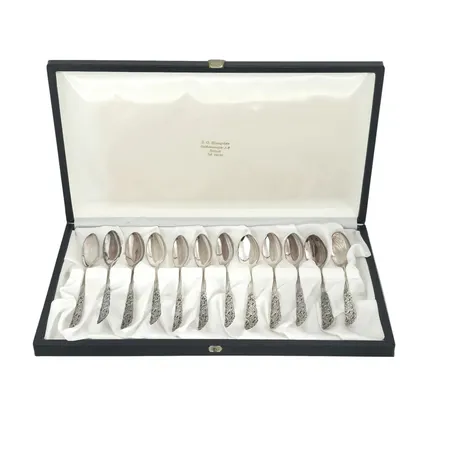 Kaffeskedar modell "Valdres" silver 830/1000 Norge, 12 stycken, T.H. Marthinsen, längd 11,5 cm, sparsamt använda, förvaras i etui (29x16 cm) Vikt: 126,3 g