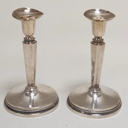 Par Ljusstakar, höjd ca 15cm, fyllda bottnar, år 1957, svenska stämplar, 830/1000 silver Brv: 457,4g Vikt: 457,4 g