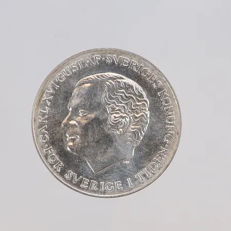 Minnesmynt 200kr Ø34mm, Sveriges Konung Carl XVI Gustaf För Sverige i tiden ändrad successionsordning år 1980, plastetui silver 925/1000 Vikt: 27 g Vikt: 27 g