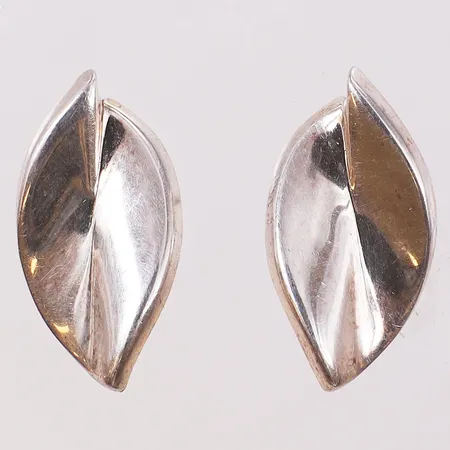 Örhängen, längd 17,4mm bredd 9,1mm, silver 925/1000 Vikt: 3,7 g