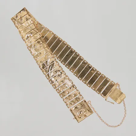 Armband 18,5cm bredd 14mm, plattor med blomdekor, säkerhetskedja, 18K,  Vikt: 20,6 g