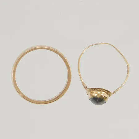 2 Ringar grayvyr/defekt, 18K 5,9g.