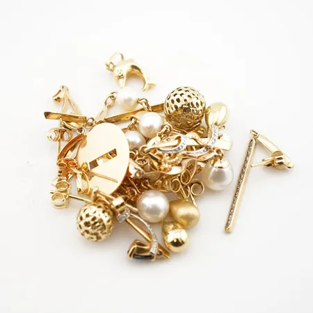Diverse guld, 18k Vikt: 15,2 g
