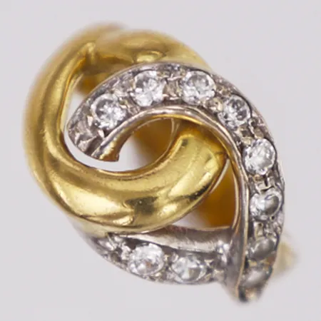 Ring vita stenar stl:15¾ bredd 4-13mm, vitguldsdetalj, 18K Vikt: 6,5 g