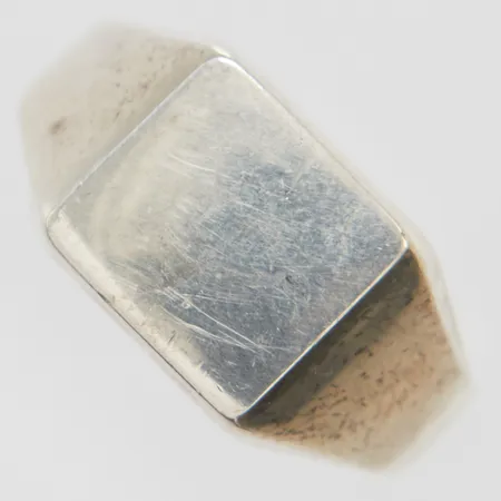 Klackring stl:19, bredd 4,5-10,5mm, 830/1000 silver Vikt: 8,6g Vikt: 8,6 g