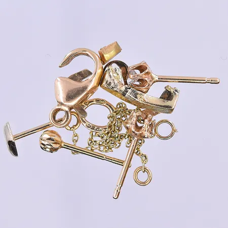 Diverse guld 18K. Vikt: 2,9 g