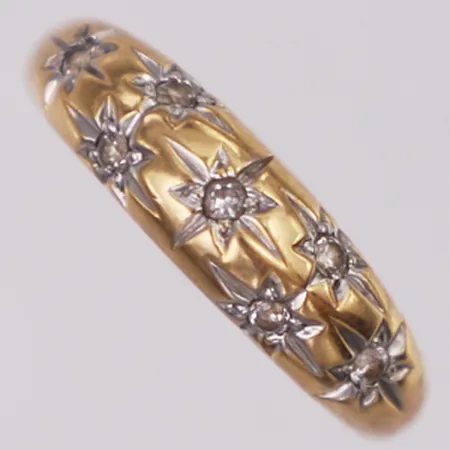 Ring vita stenar stl:17, bredd 2-5,6mm, GHA, 18K Vikt: 2,6 g
